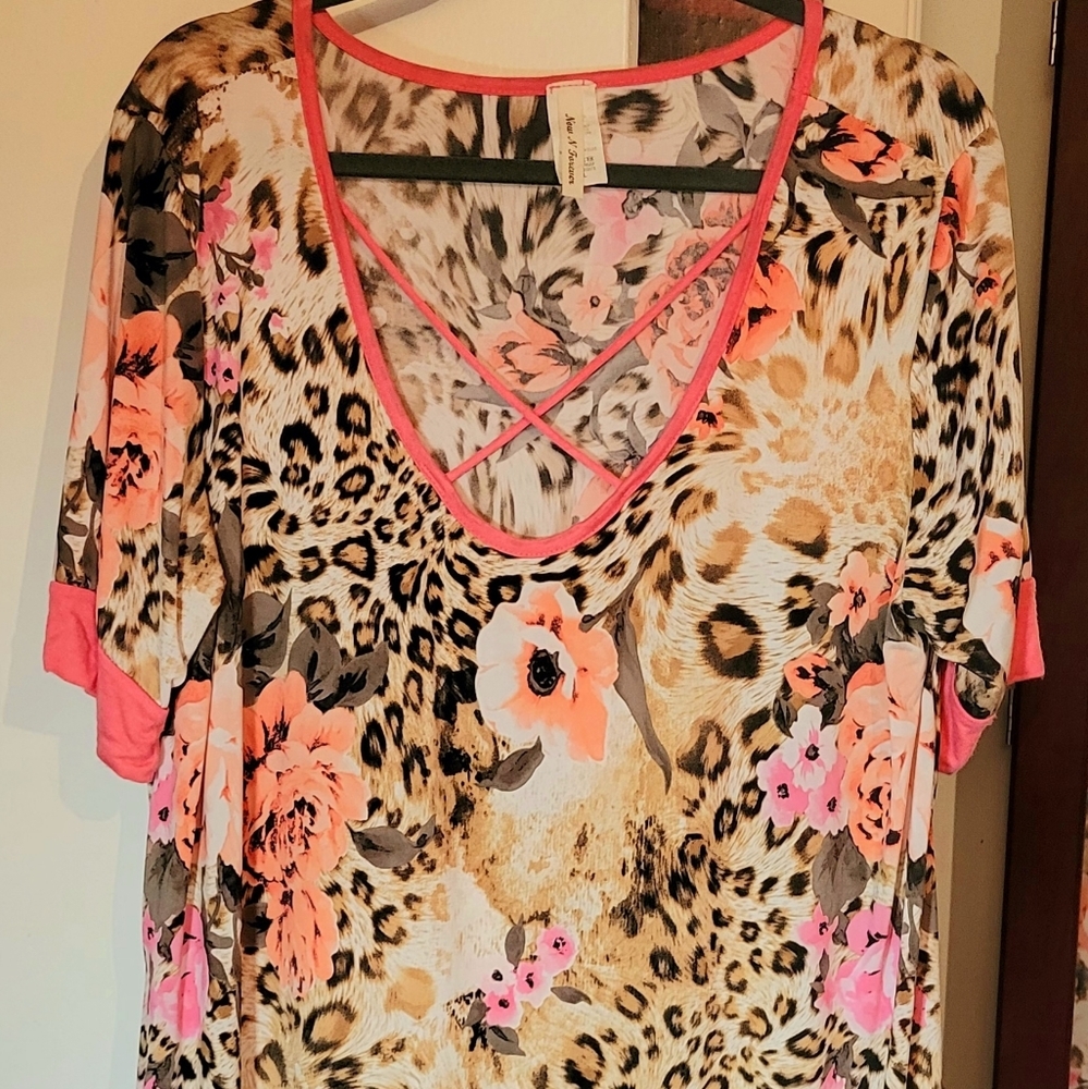 Tunic - Picture 2 of 2
